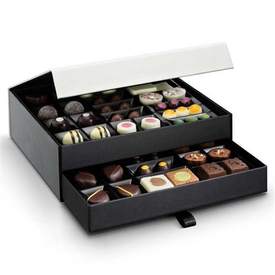 Custom Luxury Magnetic Empty Rigid Packaging Boxes for Muslim Eid Mubarak for Truffle Chocolate Baklava Dates Featuring Sponge