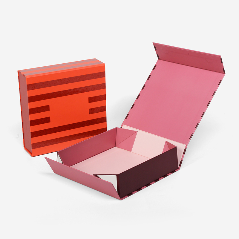 Large Luxury Recyclable Leather Cosmetic Gift Box Book Style Folding Gold Foil Logo Closure Magnetic with Embossed Design